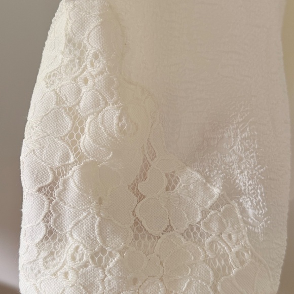 White skirt (S) - Picture 2 of 4